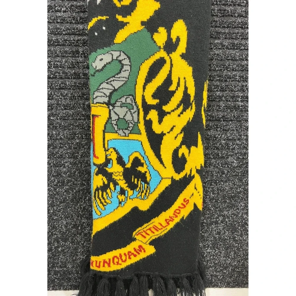 Harry Potter Hogwarts Crest Long Knit Scarf‎ - Pre Owned